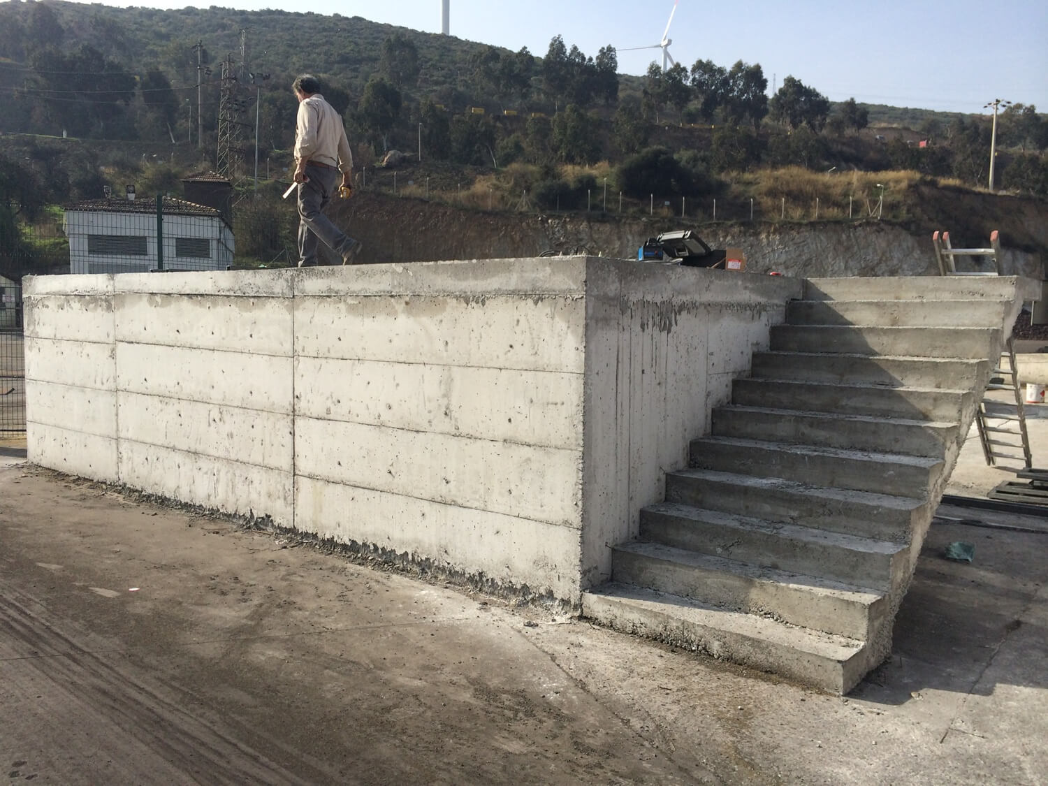 GÜMRÜK MUHAFAZA BİNASI